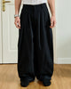 AQ Pleated Curved Pants (Black)